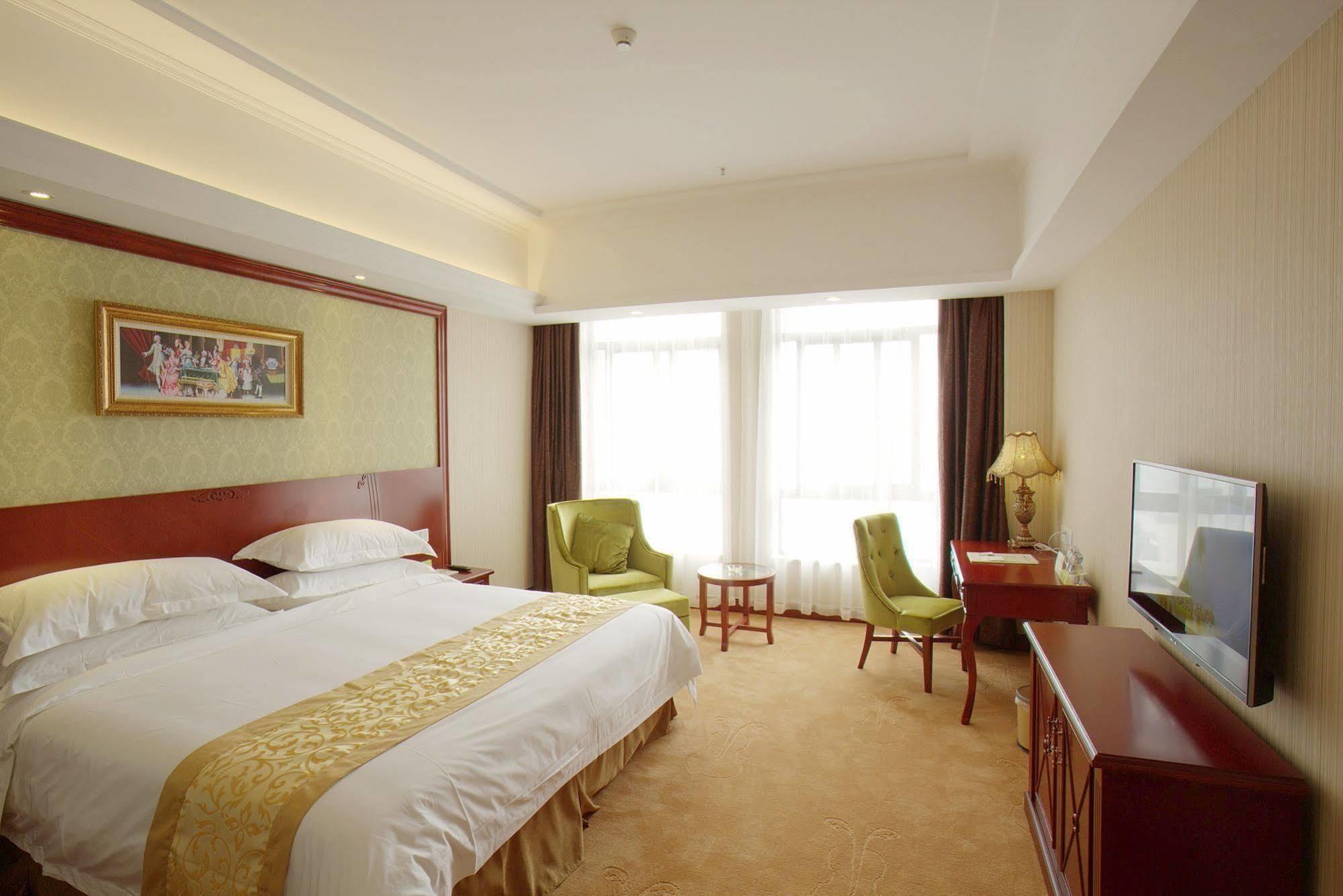 Vienna Hotel - Jinzhou Branch Гуанчжоу Экстерьер фото