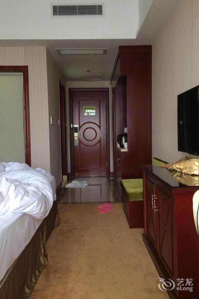 Vienna Hotel - Jinzhou Branch Гуанчжоу Экстерьер фото
