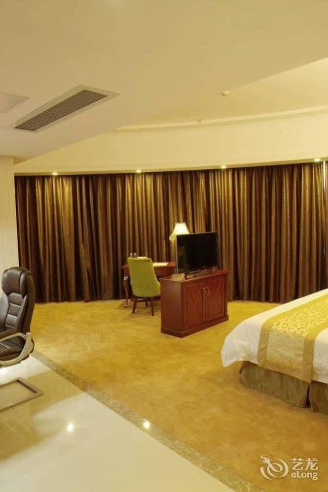 Vienna Hotel - Jinzhou Branch Гуанчжоу Экстерьер фото