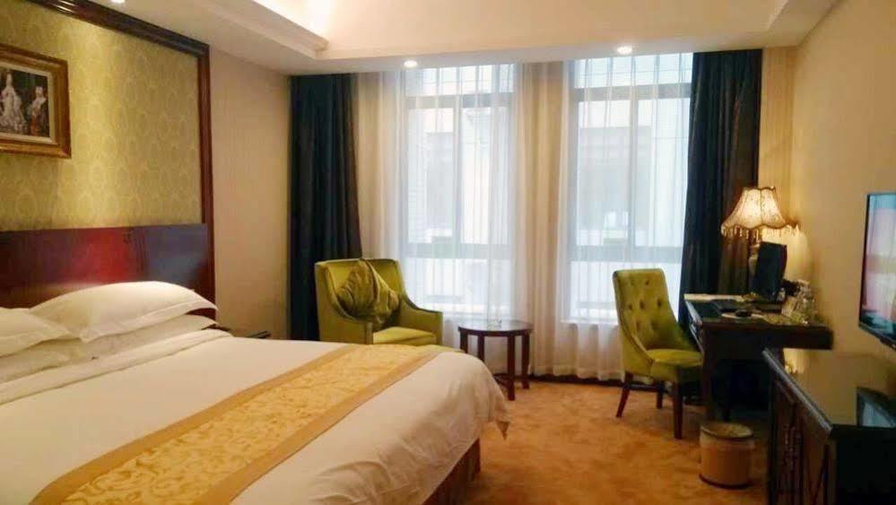 Vienna Hotel - Jinzhou Branch Гуанчжоу Экстерьер фото